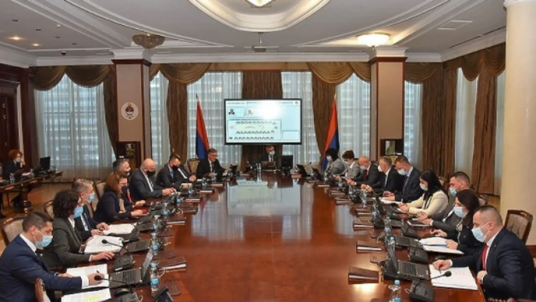 Republika Serbe po krijon institucione paralele në Bosnje dhe Hercegovinë