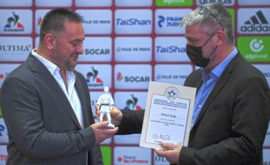Driton Kukës i dorëzohet çmimi “Trajneri i Vitit” nga IJF