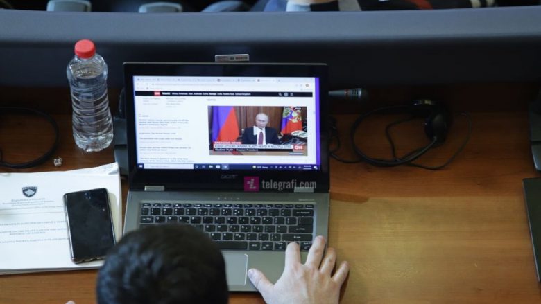 Situata në Ukrainë, deputetët përcjellin lajmet gjatë seancës së Kuvendit të Kosovës