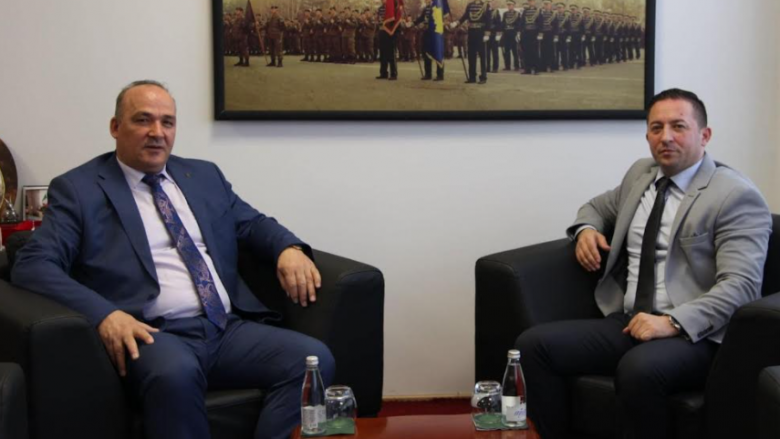 Ministri Mehaj takon kryetarin e Podujevës, flasin për thellimin e bashkëpunimit ndër-institucional