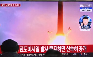 Programi i raketave i Koresë së Veriut po financohet përmes kriptovalutave të vjedhura, thotë një raport i OKB-së