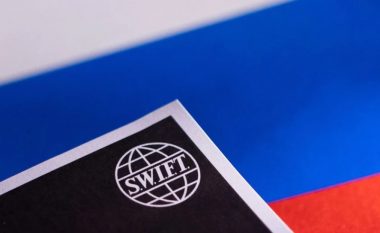 Mbretëria e Bashkuar, SHBA dhe BE bien dakord për të shkëputur bankat ruse nga SWIFT