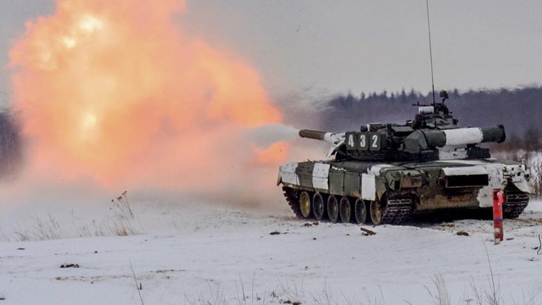 Bombarduesit rusë fluturojnë mbi Bjellorusi mes tensioneve në Ukrainë