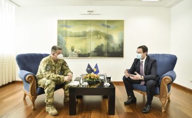 ​Kurti dhe komandanti i KFOR-it diskutojnë për bashkërendim të veprimeve në ruajtjen e paqes