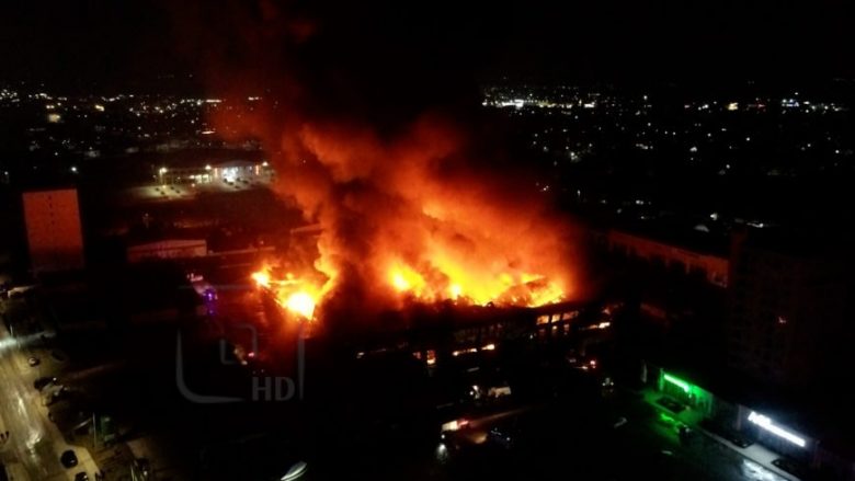 Pamjet nga ajri tregojnë më së miri se sa i madh ishte zjarri në Viva Fresh Store në Ferizaj