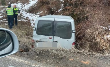 Aksident trafiku tek Liqeni i Badovcit