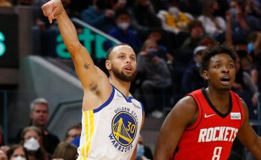 Warriors me fitore komode ndaj Rockets, Curry i pandalshëm