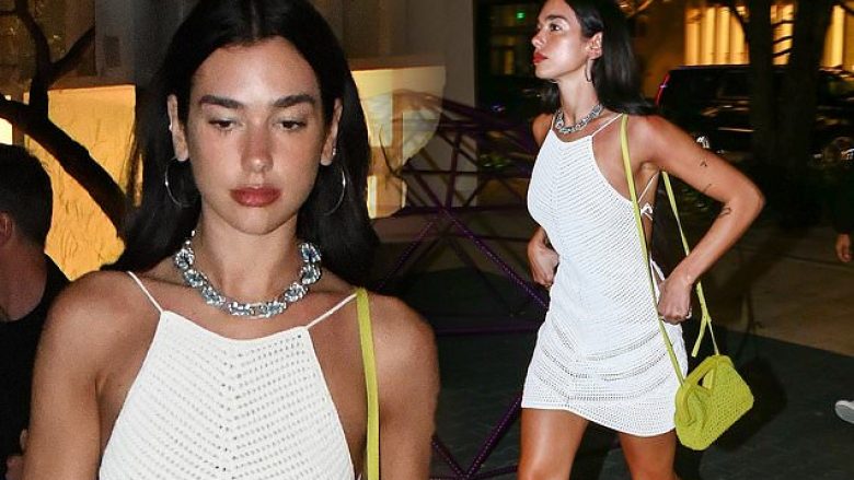 Dua Lipa vë në pah këmbët e saj të gjata dhe atraktive e veshur me fustan të shkurtër në Miami