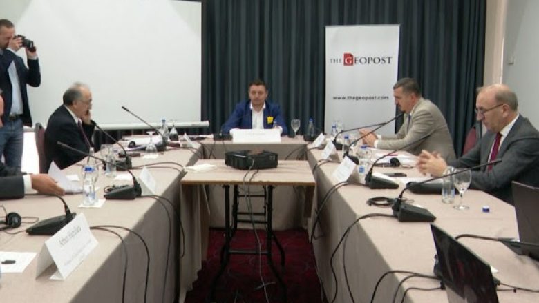 Në konferencën “The Geopost” u tha se Vuçiq është kukull që kontrollohet nga Putini