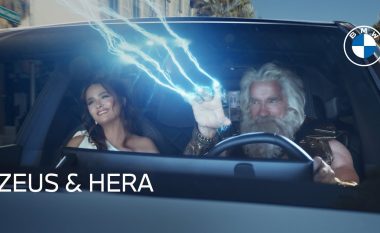 Shikoni reklamën e veturës elektrike të BMW – protagonist Schwarzenegger dhe Hayek
