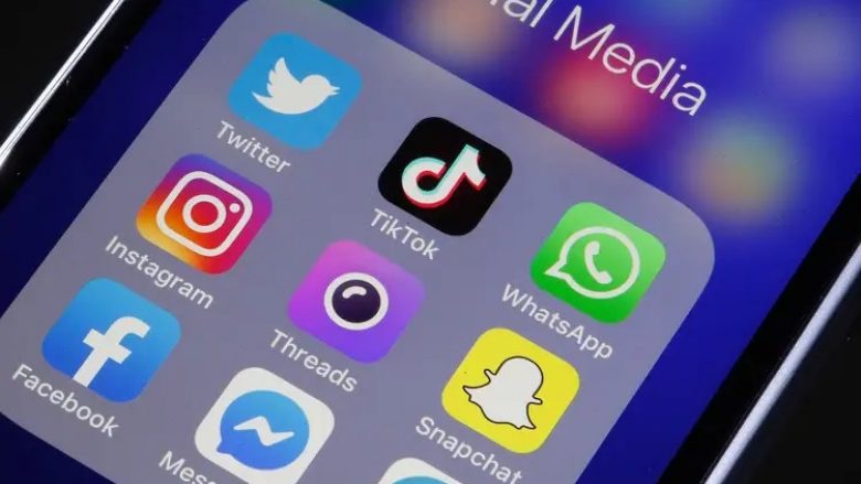 Facebook dhe Snapchat bien dakord: E ardhmja e mediave sociale duket si TikTok
