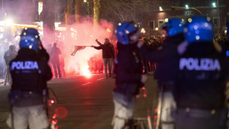 Përleshje e ashpër mes tifozëve dhe policisë, pas ndeshjes Cagliari-Napoli