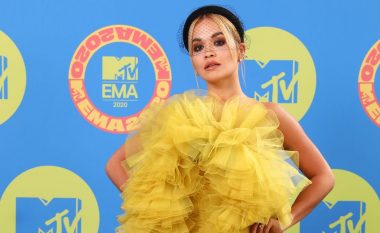 Rita Ora shpreh mbështetjen e saj për Ukrainën