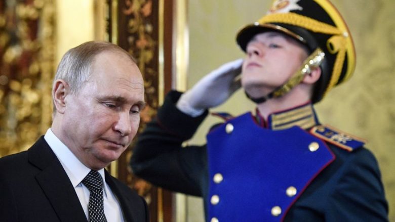 Oligarkët rusë po vuajnë pasojat e veprimeve të Vladimir Putinit, humbin mbi 30 miliardë dollarë pasuri