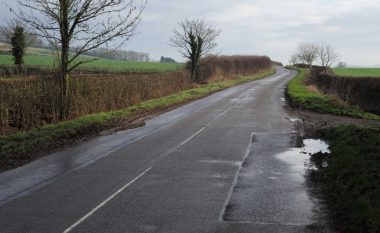 Shoferi në Zelandë të Re u dënua sepse kishte vozitur me 176 km/h – i tha policisë se ai ishte duke ecur më shpejt