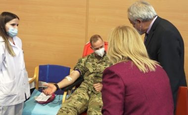 Më shumë se 170 ushtarë të KFOR-it dhuruan gjak