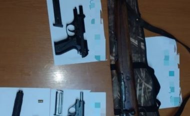 Sekuestrohen tri armë në Hajvali të Prishtinës