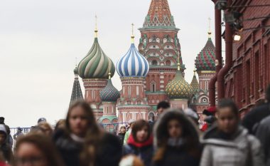 Hulumtimi i Ancor: Dy e treta punëtorëve rusë dëshirojnë të largohen nga vendi