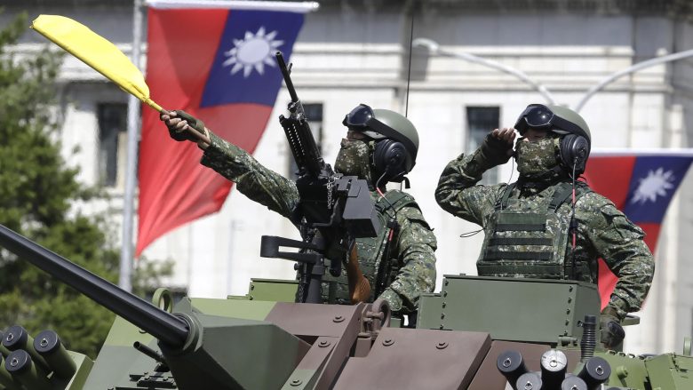 Tajvani studion taktikat e luftës që i aplikoi Ukraina kundër Rusisë