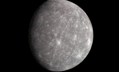 Sipërfaqja e Merkurit është e “mbuluar me diamante”, hulumtuesit pretendojnë se bëhet fjalë për 16 trilionë tonelata