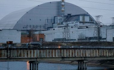 Shtatë zjarre shpërthejnë në afërsi të Çernobilit
