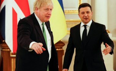Zelensky zhvillon bisedë telefonike me kryeministrin britanik, thotë se po “koordinojnë veprimet”