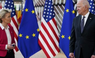 Joe Biden arrin në Bruksel për t’i dërguar një mesazh të qartë Putinit