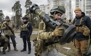 Policia në Lviv arreston dy persona, nën dyshimin se u jepnin rusëve informacione për lëvizjet ushtarake të ukrainasve