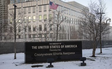 Ambasada amerikane në Kiev, sulmet ruse në centralin bërthamor i cilëson krime lufte