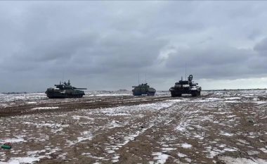 Inteligjenca ukrainase: 300 tanke bjelloruse janë afruar më pranë kufirit