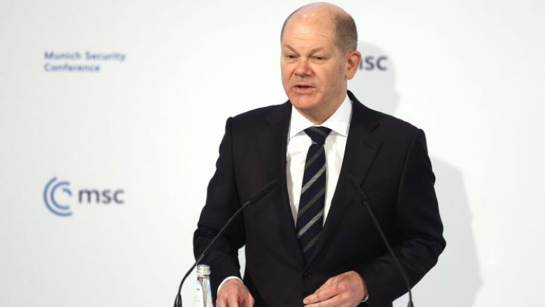 Scholz paralajmëron: Lufta në Ukrainë është një rrezik për ekonominë gjermane