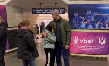 Klitschko viziton qytetarët e strehuar nëpër stacionet e metrosë së Kievit