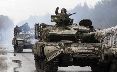 "Lufta duhet të përfundojë deri në fillim të majit" - këshilltari presidencial ukrainas jep dy versionet e mundshme se si do të ndodhë një gjë e tillë