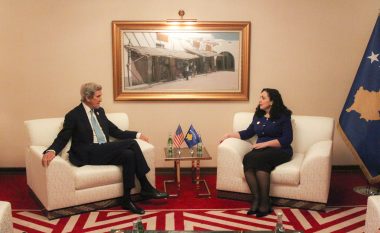 Osmani takon ish-Sekretarin amerikan të Shtetit, John Kerry – flasin për anëtarësimin e Kosovës në NATO