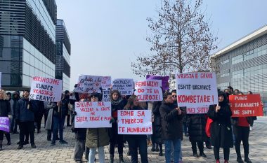 Në Ditën Ndërkombëtare të Gruas, u organizua marsh kundër vrasjes së grave në Kosovë