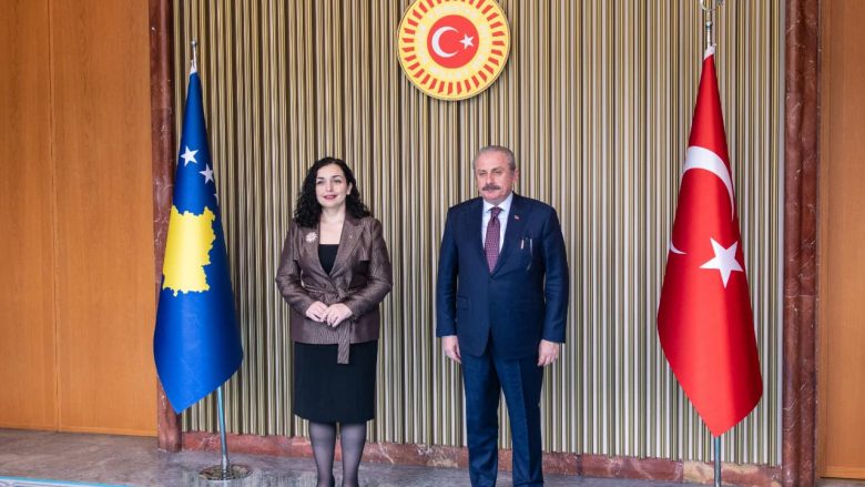Osmani takohet me Sentop: Marrëdhëniet do të forcohen edhe më tej, duke e llogaritur Turqinë si partner strategjik