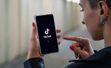 TikTok tani lejon videoklipe të gjata deri në 10 minuta