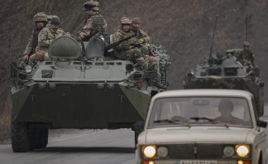 Forcat ruse po tërhiqen nga disa zona, thonë zyrtarët ukrainas