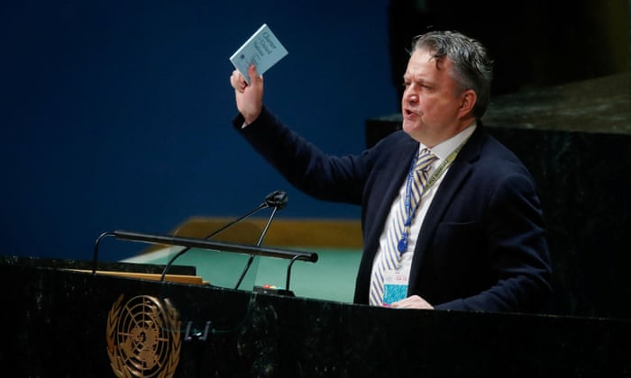 Ambasadori ukrainas në OKB e krahason Putinin me Hitlerin