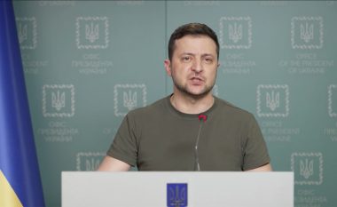 Zelensky u kërkon ukrainasve të vazhdojnë rezistencën: Duhet të luftojmë se fitorja është e jona