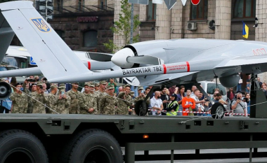 Ukraina furnizohet me dronë më të avancuar turq