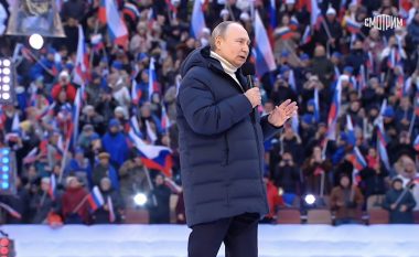 A po i sajon imazhet dhe fjalimet presidenti i Rusisë - Putin zhduket prej transmetimit live të televizionit shtetëror