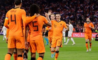 Holanda fiton miqësoren e gjashtë golave ndaj Danimarkës, Eriksen shënoi në rikthimin pas nëntë muajve
