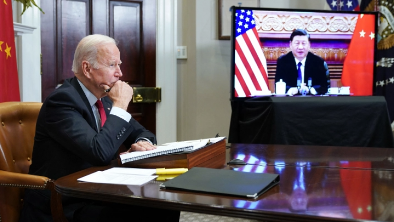 Pse biseda mes Bidenit dhe Xi Jinping është kaq e rëndësishme për agresionin rus në Ukrainë?