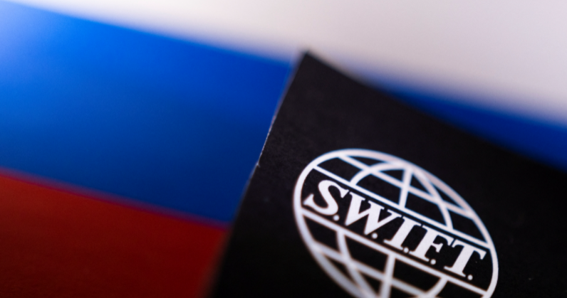 Shtatë subjekte ruse janë shkëputur nga SWIFT