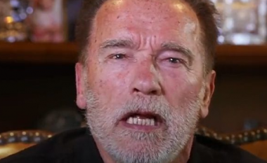 Arnold Schwarzenegger rrëfen historinë dhe lidhjen që ka me Rusinë, teksa i kërkon presidentit Vladimir Putin që ta ndalë këtë luftë