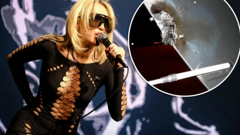 Aeroplani i Miley Cyrus bën ulje emergjente pas goditjes nga rrufeja