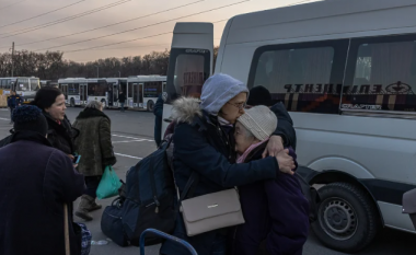 Franca, Turqia dhe Greqia do të evakuojnë civilët e mbetur në Mariupol