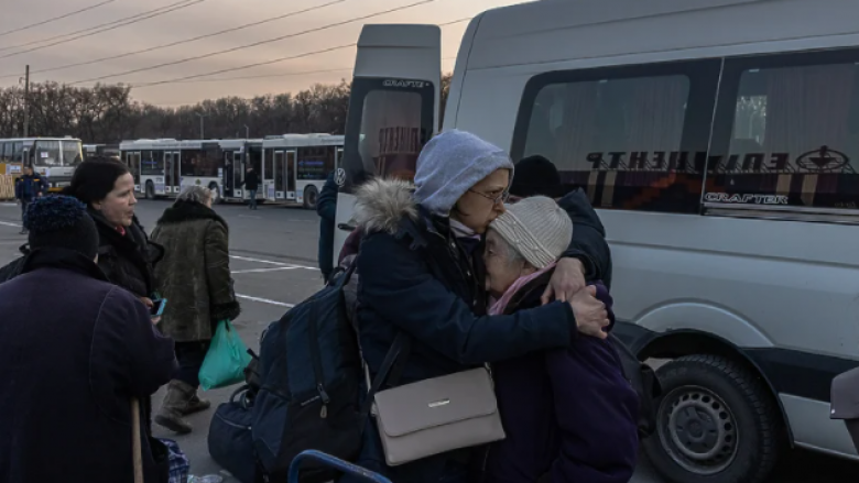 Franca, Turqia dhe Greqia do të evakuojnë civilët e mbetur në Mariupol