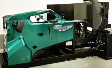 Vettel ka një simulator të bërë nga një veturë e vërtetë
